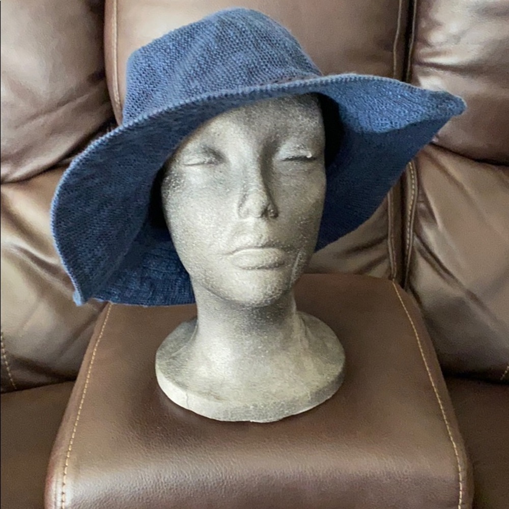 Torrid Hat